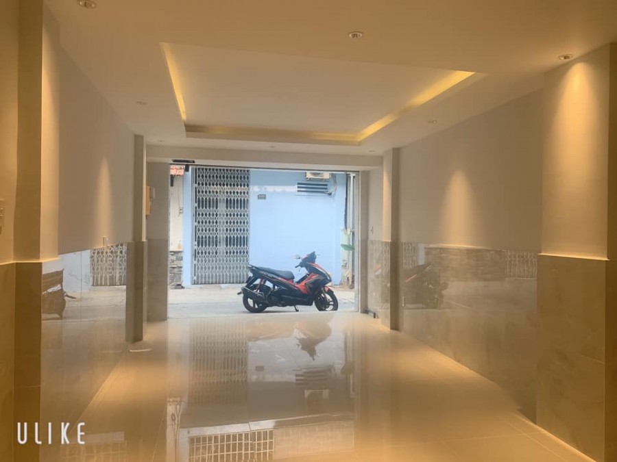 NHÀ ĐẸP Ở Ngay BÁN GẤP QUẬN 10 - HẺM 5M - XE 7 CHỖ VÀO NHÀ 42m2, 8.2 Tỷ.