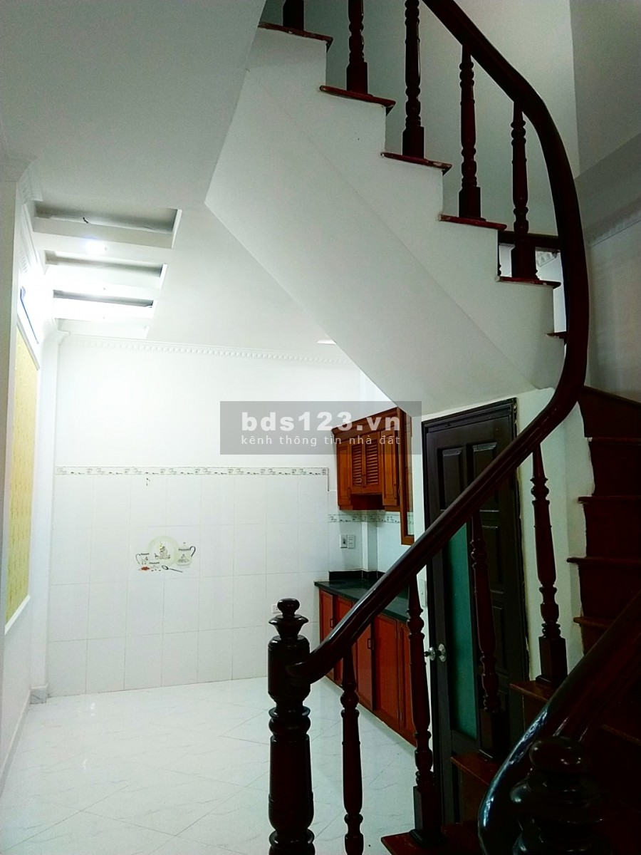 Cực Hiếm Mặt Ngõ To Ở Ngay Nhà Kim Ngưu 38m2x4T, giá 3,7 tỷ