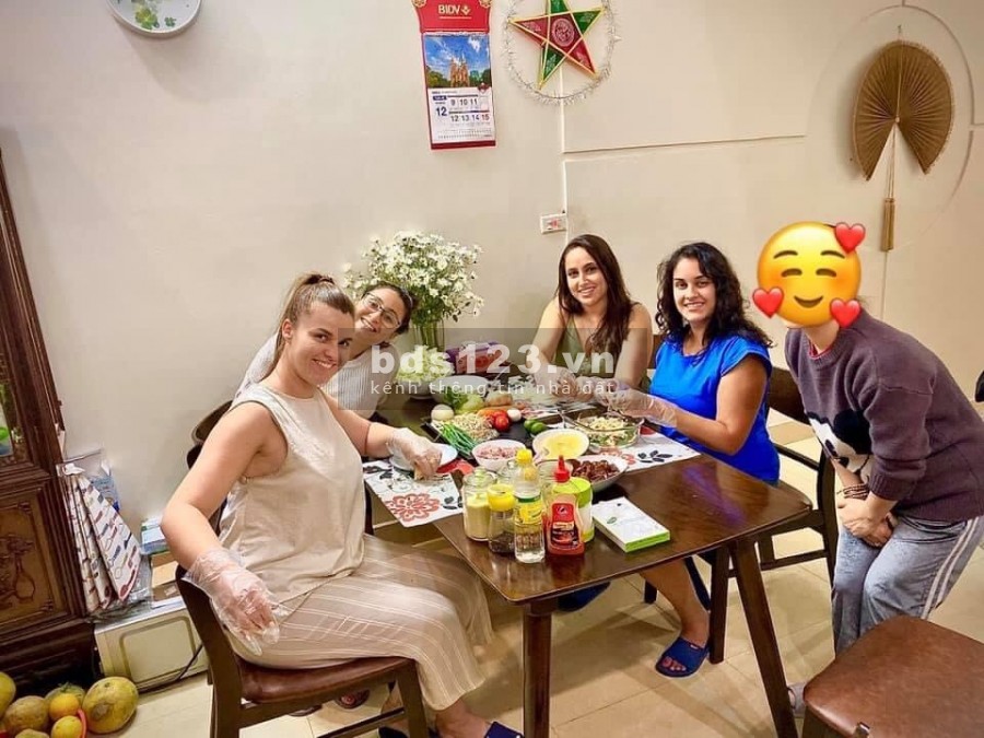 BÁN NHÀ HOÀNG HOA THÁM 45M 5 tầng mặt tiền 4m giá chỉ 4.8 tỷ