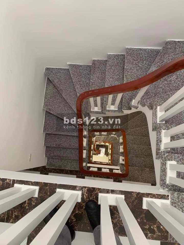 Bán nhà Tam Trinh, quận Hoàng Mai, 4 tầng mới xây, hơn 2 tỷ