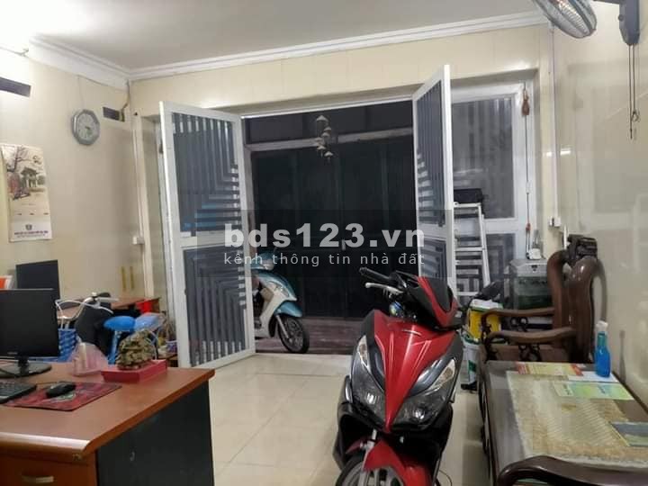BÁN NHÀ NGAY NGÃ 6 Ô CHỢ DỪA 44M2 X 3T, MT 4.2M, KINH DOANH ĐỈNH, 4 TỶ.