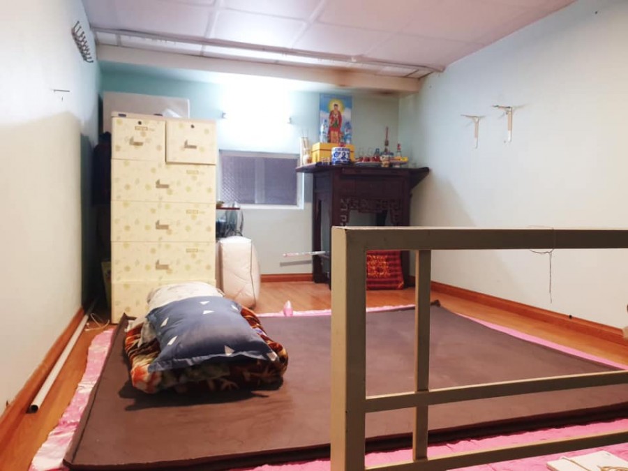Doãn Kế Thiện cách 10m ô tô tránh cách 30m ra mặt phố ở luôn ngõ rộng 2m