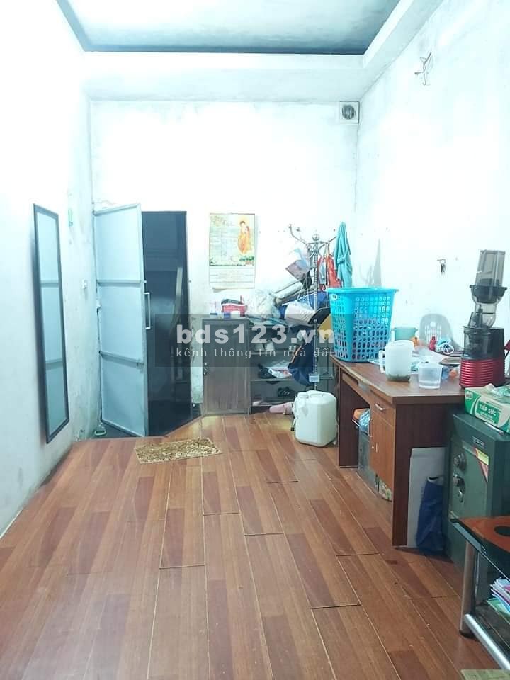 Bán siêu phẩm nhà mặt phố Giảng Võ 31m x 5 tầng giá rẻ.