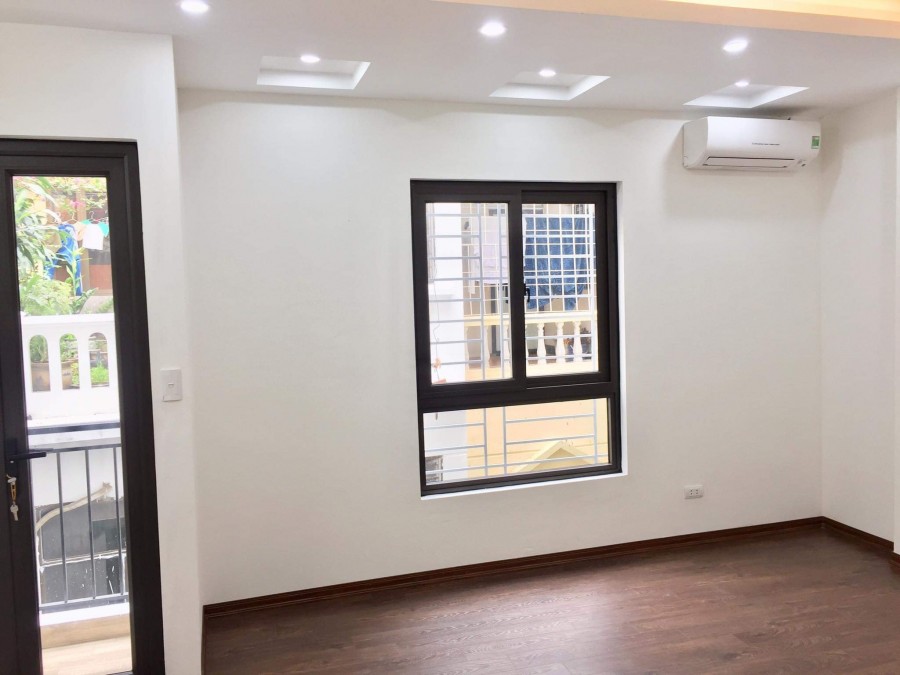 Bán Gấp nhà Mới Đống Đa, Kinh Doanh, Gara ô tô, 50m ra Vincom Phạm Ngọc Thạch.
