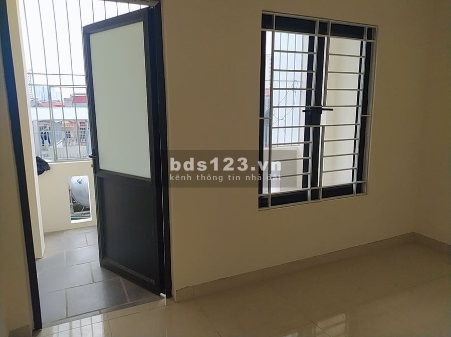Bán nhà đẹp mới Phố Trần Cung 37m giá 2,95 tỷ, Nở hậu ngõ thông.
