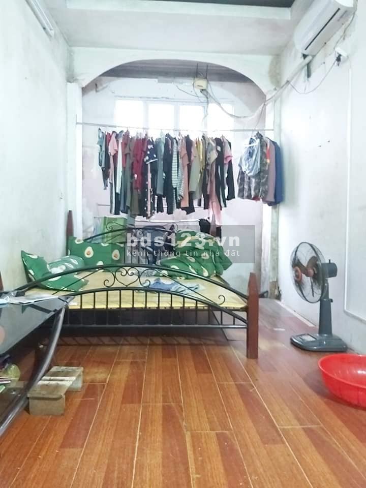 Bán siêu phẩm nhà mặt phố Giảng Võ 31m x 5 tầng giá rẻ.