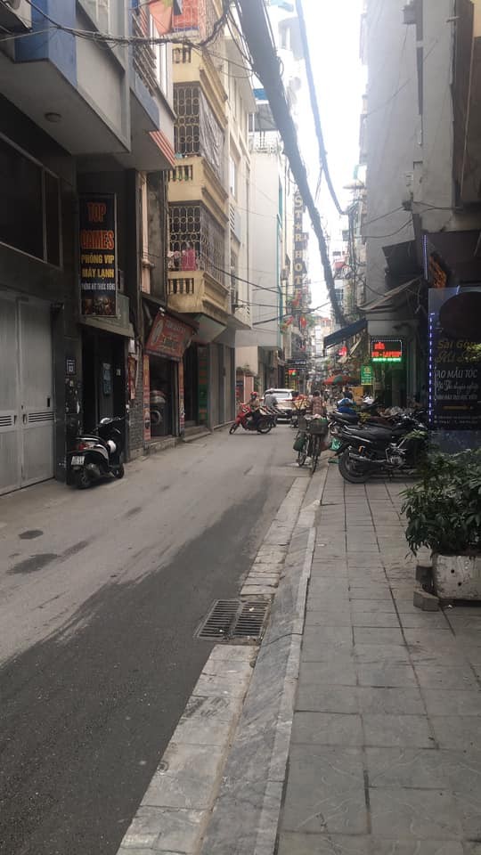 Doãn Kế Thiện cách 10m ô tô tránh cách 30m ra mặt phố ở luôn ngõ rộng 2m