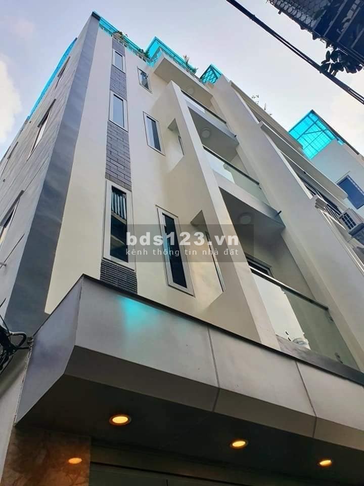 Bán nhà Phố Hoàng Mai lô góc ô tô tránh 5 tầng 31m2, Giá 3.25 tỷ