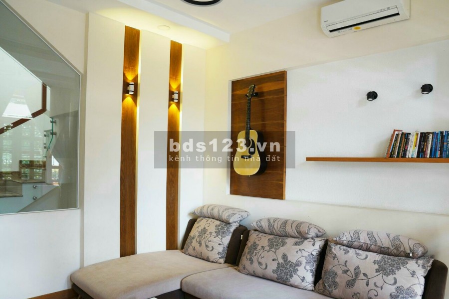 Nhà rộng rãi mặt tiền Chu Văn An, Tân Thành, Tân Phú. 8,6 tỷ