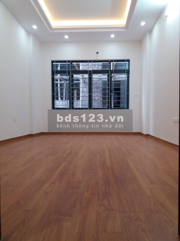 Chính chủ bán nhà phố Xuân La, Tây Hồ DT 35m2, giá 3,85 tỷ