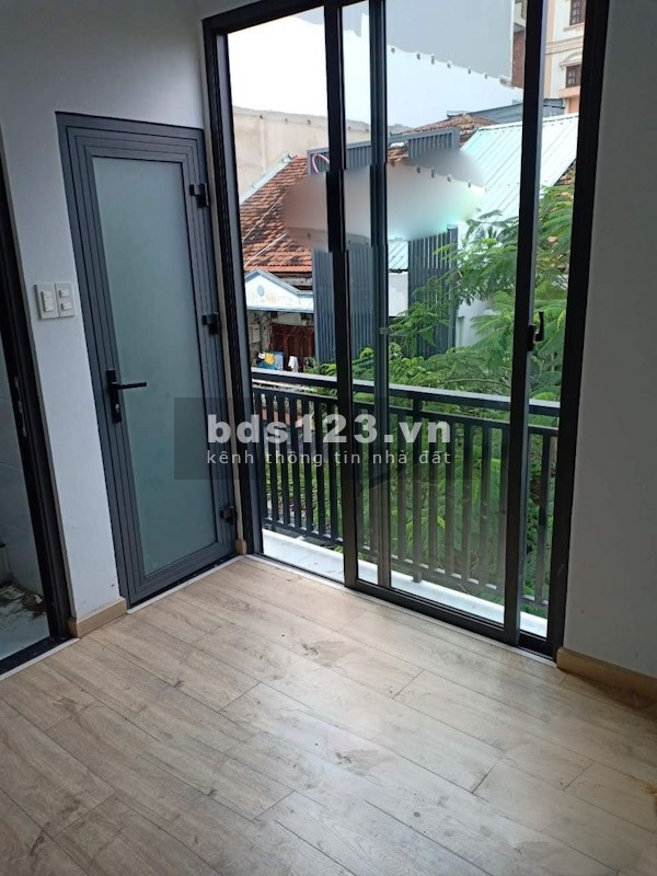 Bán nhà Q3 4Tỷ2 HXTải, DTSD 54m2. Xe 7 Chỗ quay đầu Cách MT chỉ 5m có HD Thuê 12Tr trong 2 Năm