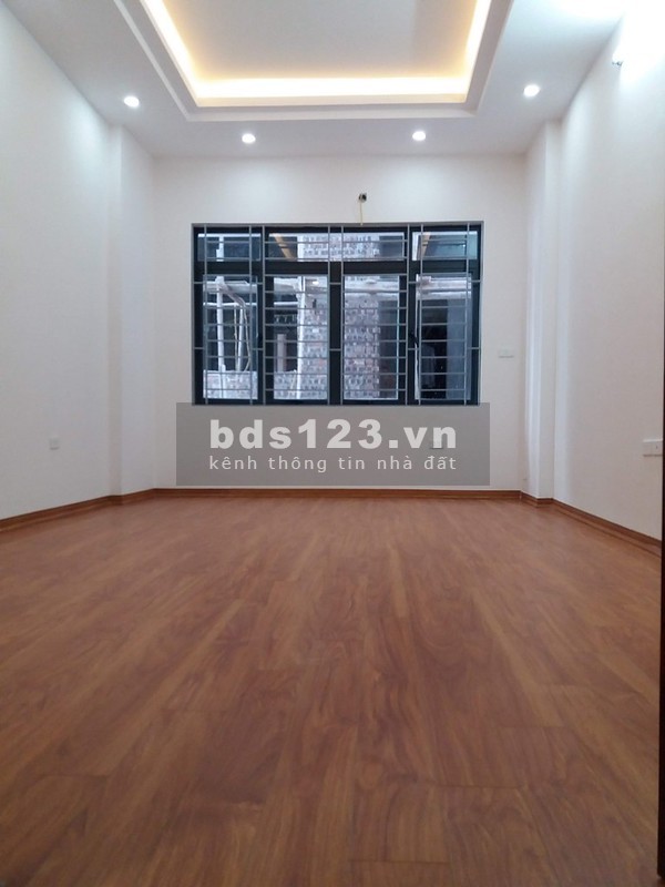 Chính chủ bán nhà phố Xuân La, Tây Hồ DT 35m2, giá 3,85 tỷ