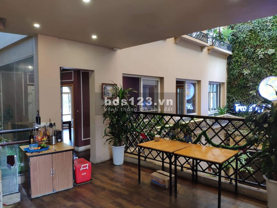 Bán nhà mặt phố Yên Lãng 307m, 3 Tầng, 15m MT, 120 tỷ, LH 0839844444