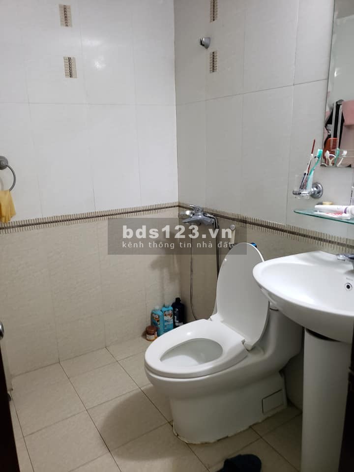 Nhà Sổ Đỏ Chính Chủ Phố Kim Mã, Vị Trí Đắc Địa Yên Tĩnh, 20M Ôtô đỗ Ngày Đêm. 5 Tầng 37m2 Chỉ 4tỷ.