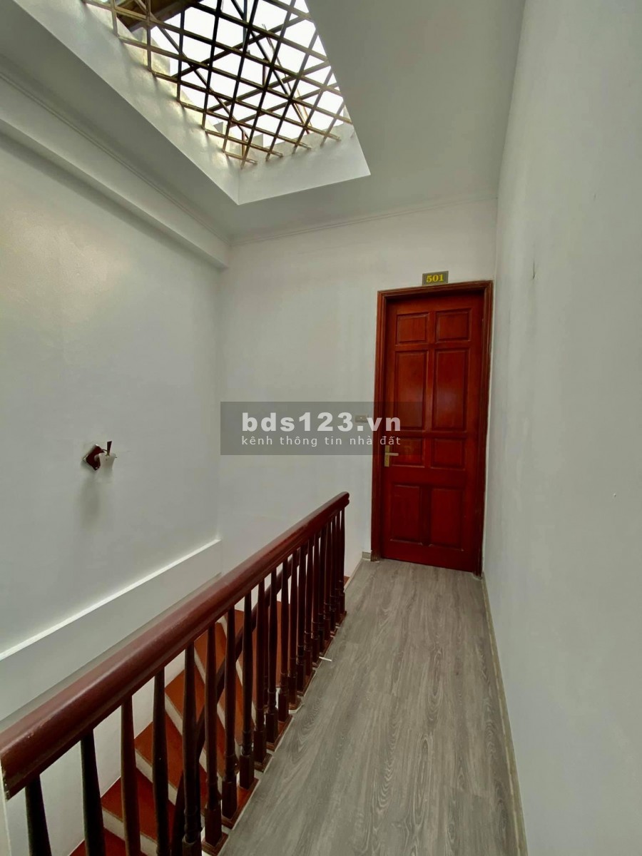 BÁN NHÀ ĐẸP PHỐ QUAN HOA, GẦN Ô TÔ TRÁNH, KINH DOANH ĐỈNH CAO, Giá : 5.7 TỶ