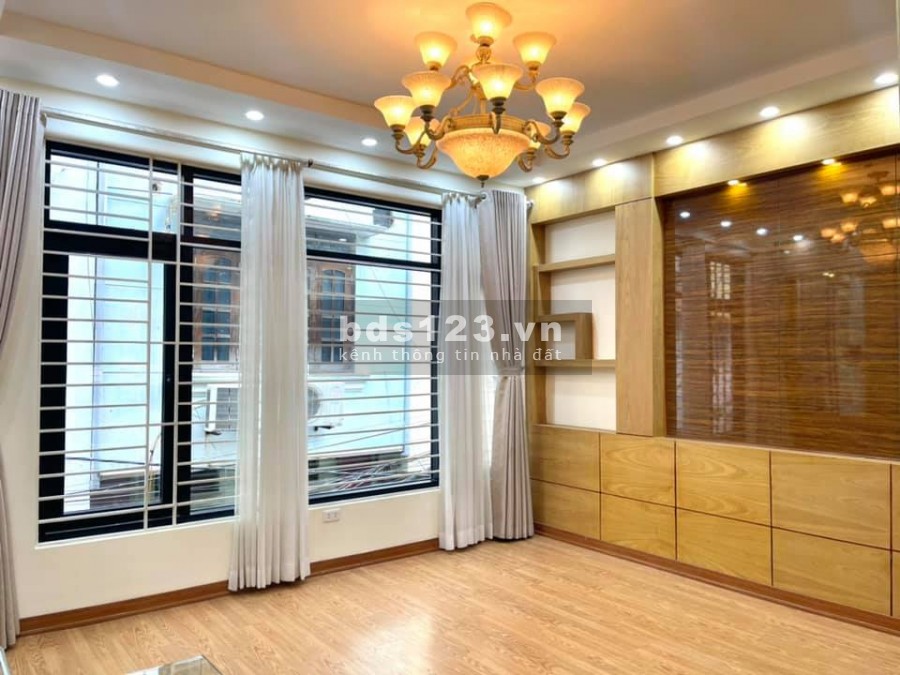 Bán Nhà Phố Quang Trung, 5T, MT4.1m, Ô Tô đỗ cửa, giá 2 tỷ 05 Lh 0936552879
