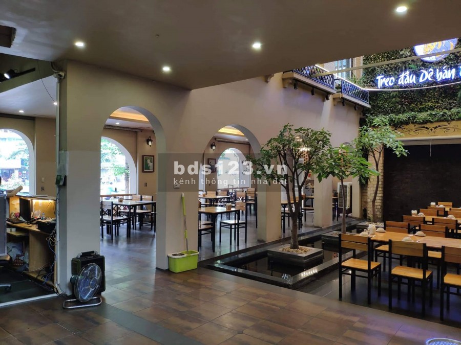 Bán nhà mặt phố Yên Lãng 307m, 3 Tầng, 15m MT, 120 tỷ, LH 0839844444