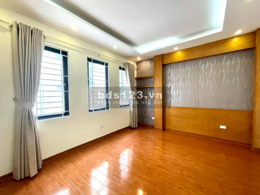 Bán Nhà Phố Quang Trung, 5T, MT4.1m, Ô Tô đỗ cửa, giá 2 tỷ 05 Lh 0936552879