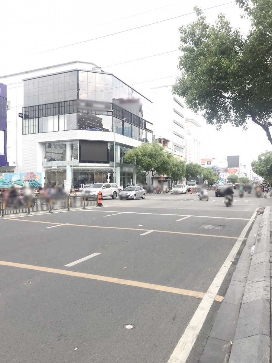 Cho thuê tầng 1,2 căn góc nhà mặt tiền Nguyễn Văn Trỗi P8 Quận Phú Nhuận