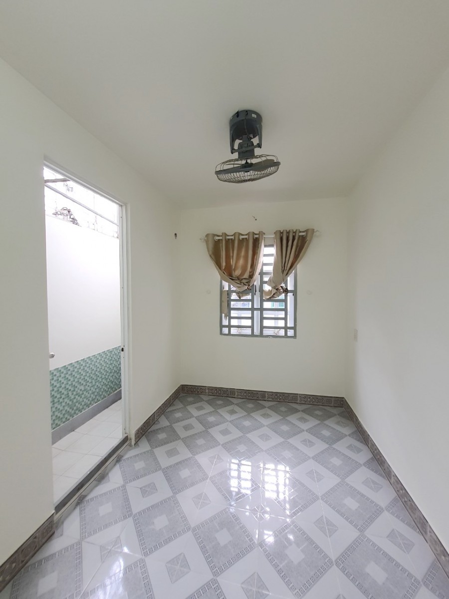 Nhà mới, đẹp, 1 lầu, 2pn, hẻm 241 Bùi Minh Trực P5 Q8