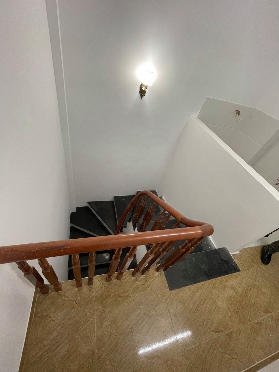 Bán nhà Thụy khuê, Tây Hồ, DT 28m, 4T, DT 3.5m, Giá chào 2.85 tỷ