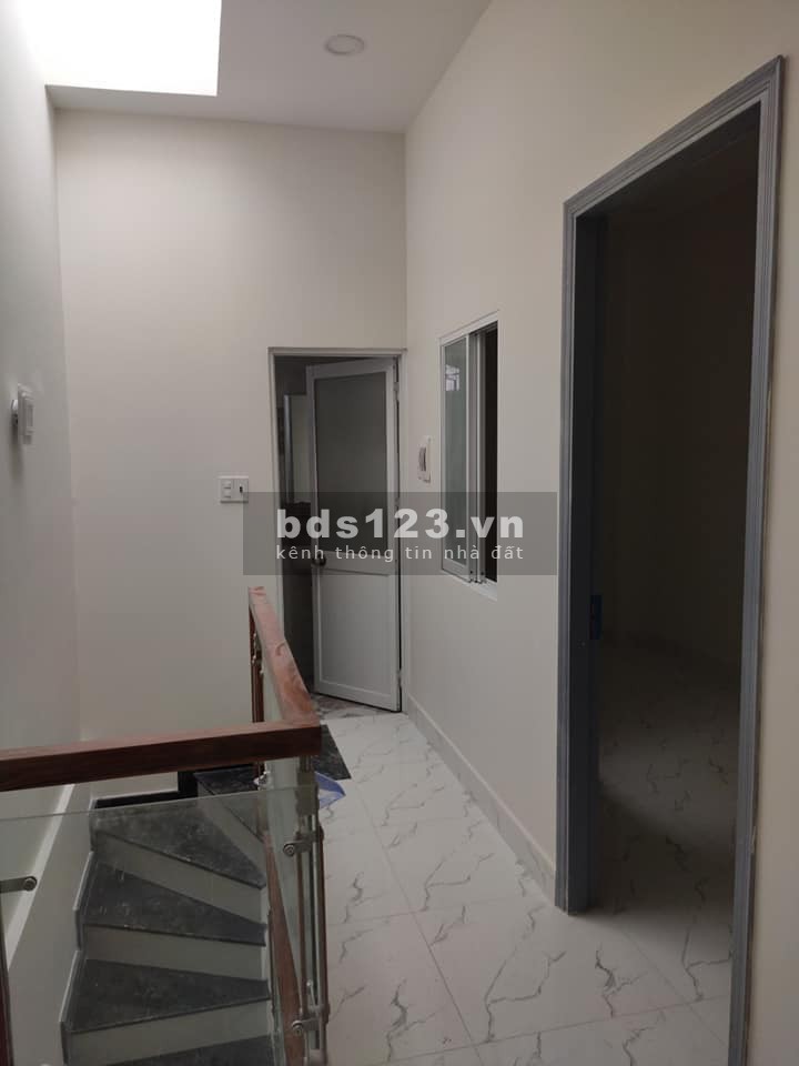 Nhà ở Phan Đinh Phùng, dt 35m2, 2PN, giá tốt 3,6 tỷ