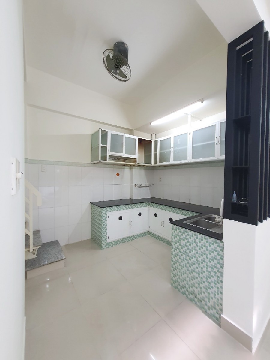 Nhà mới, đẹp, 1 lầu, 2pn, hẻm 241 Bùi Minh Trực P5 Q8