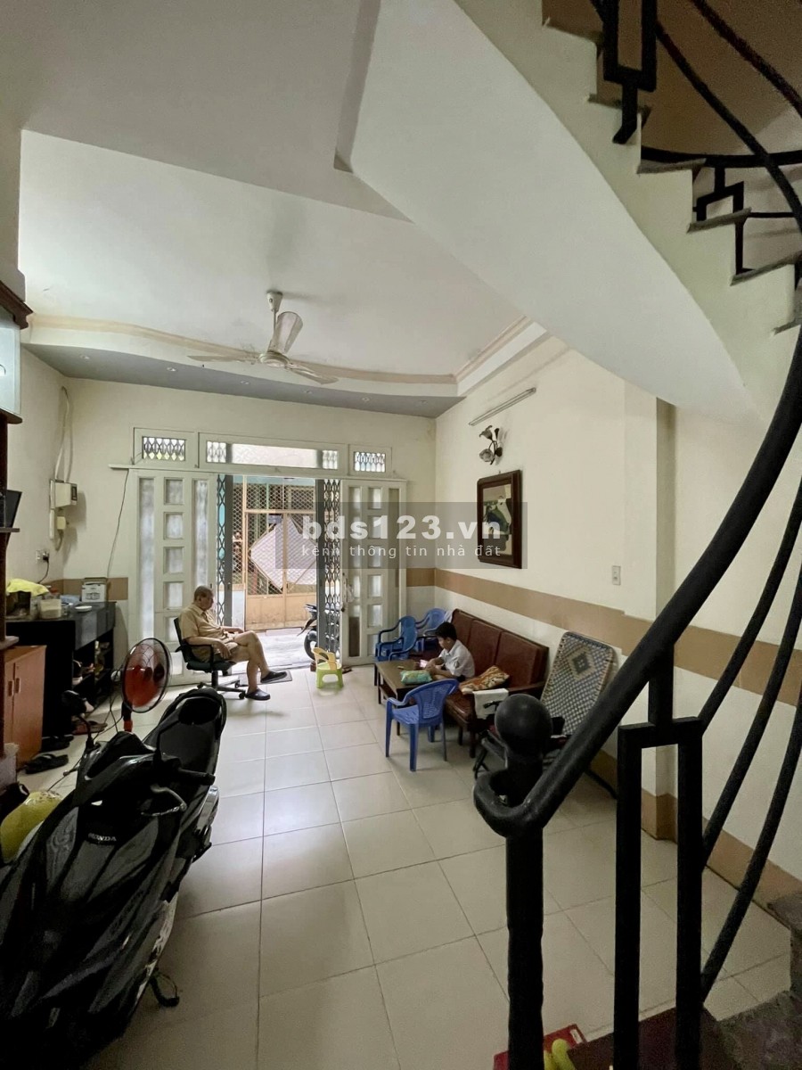 Bán Nhà Đường Lê Văn Sỹ Q.PN, Diện Tích Lớn, Hẻm Thông, Giá Rẻ