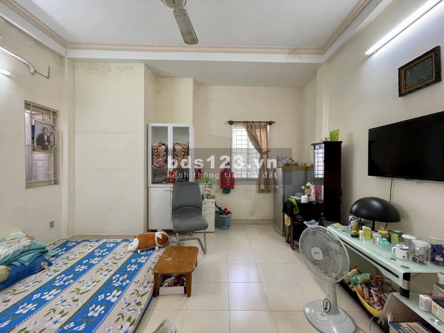 Bán Nhà Đường Lê Văn Sỹ Q.PN, Diện Tích Lớn, Hẻm Thông, Giá Rẻ