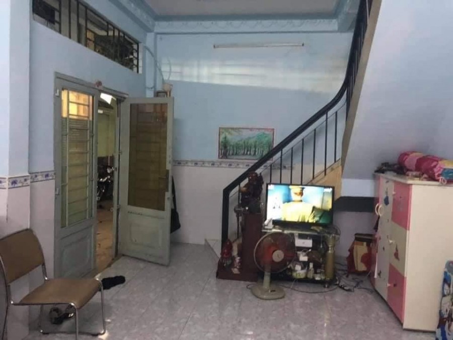 Bán nhà sát mặt tiền Sư Vạn Hạnh Quận 10 31m2 5.1 tỷ.