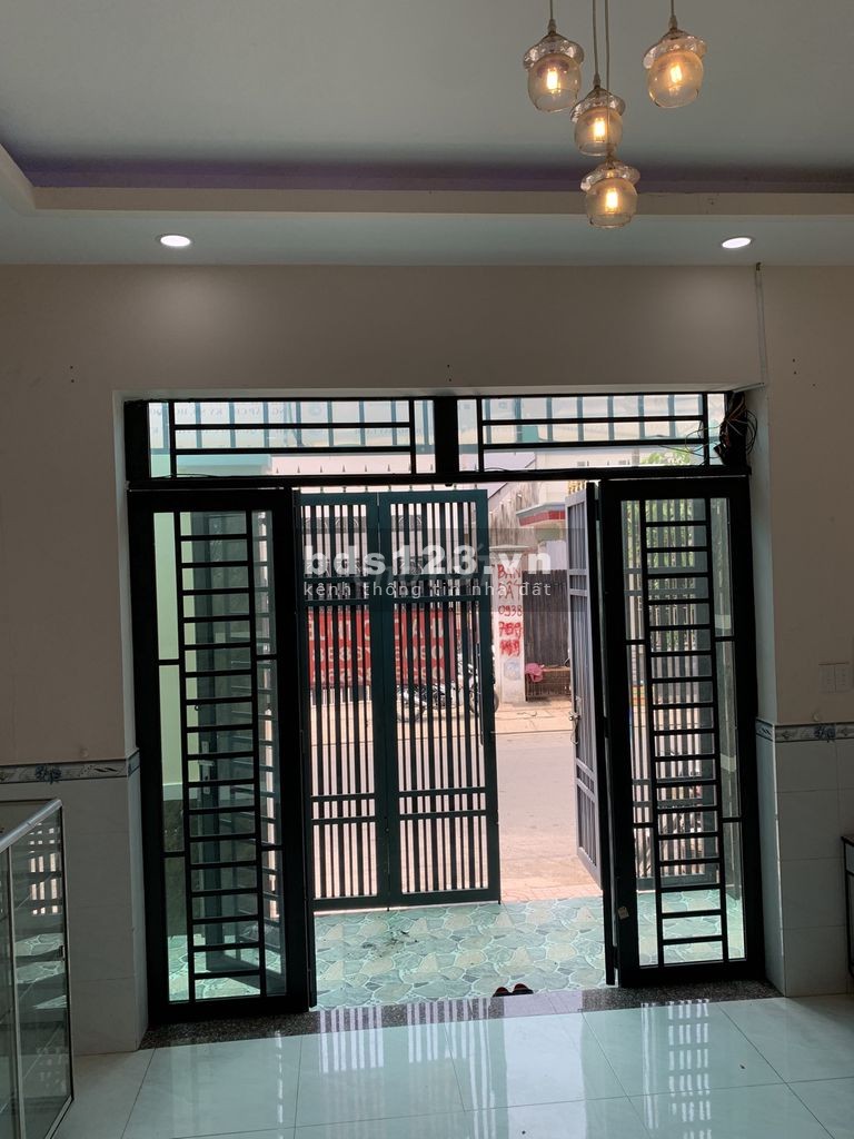 Cho thuê nhà nguyên căn sát trường THCS long trường . Q9 DT 91m2