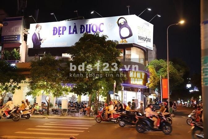 Nhà cho thuê Căn góc 2 Mặt tiền quận trung tâm quận 10,KD tự do