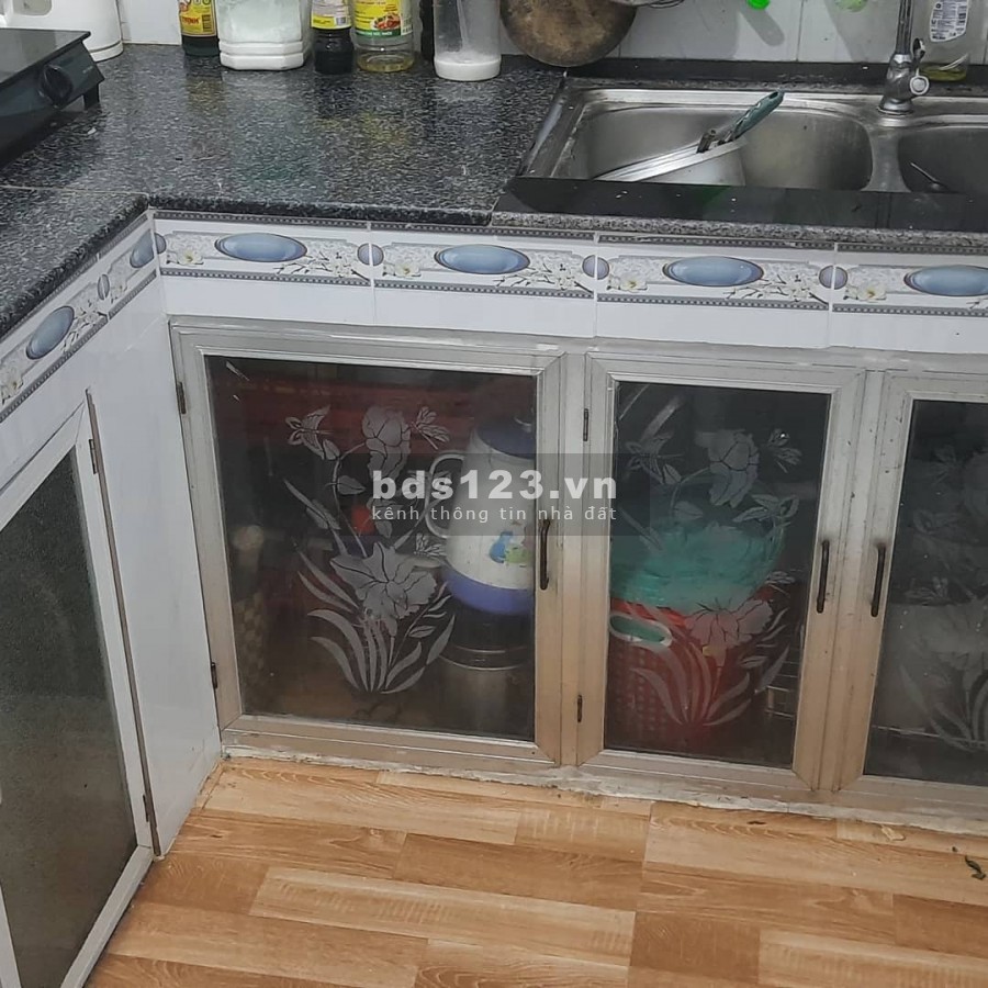 Nhà đẹp chính chủ bán nhanh giá rẻ.gần cầu Nguyễn Văn Cừ