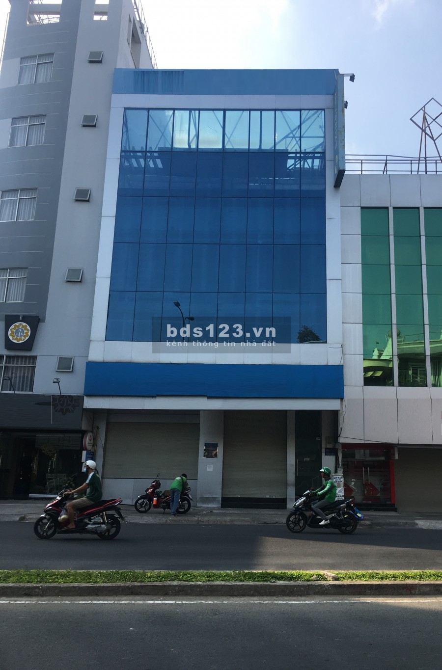Bờ Bao Tân Thắng, P. Sơn Kỳ mt 8 x 30 Nhà đẹp 4L
