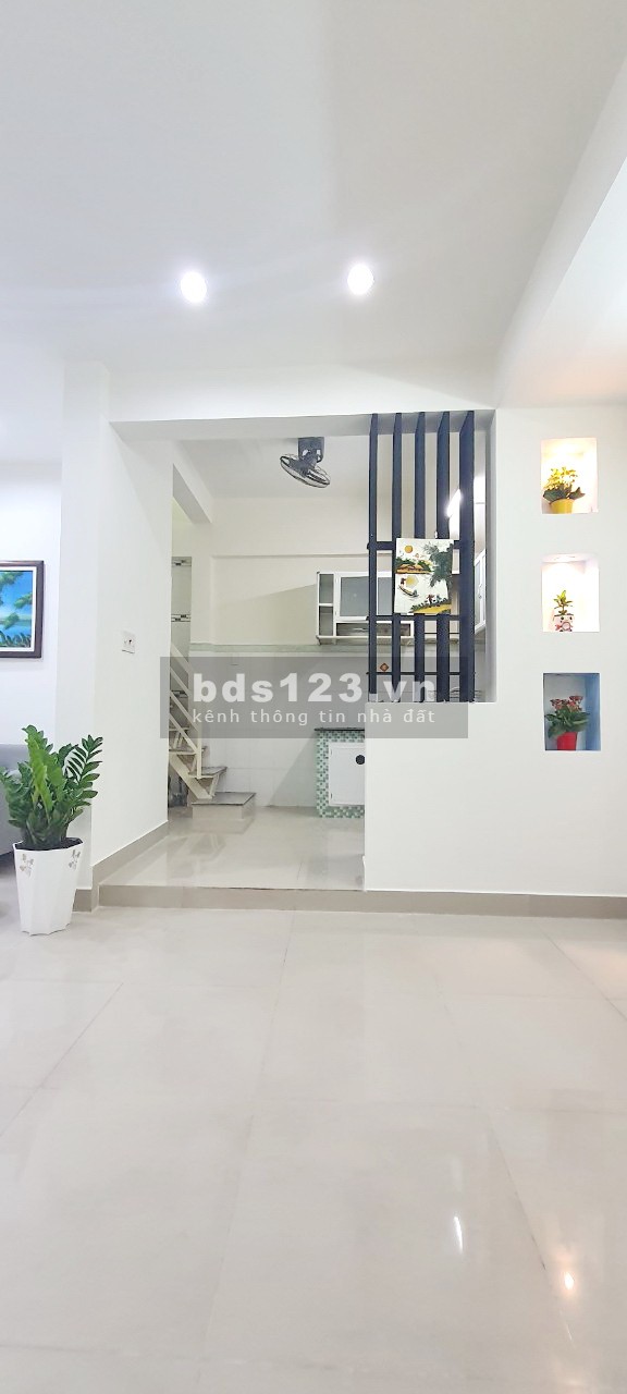 Bán nhà 1 lầu gần mặt tiền đường Bùi Minh Trực Phường 5 Quận 8 - LH Ms Sương 0933862860