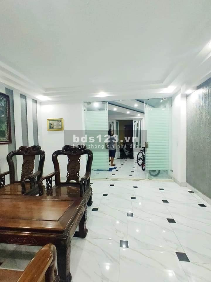 Bán gấp nhà Ngọc Thụy, Long Biên, Hà Nội. 0976005168