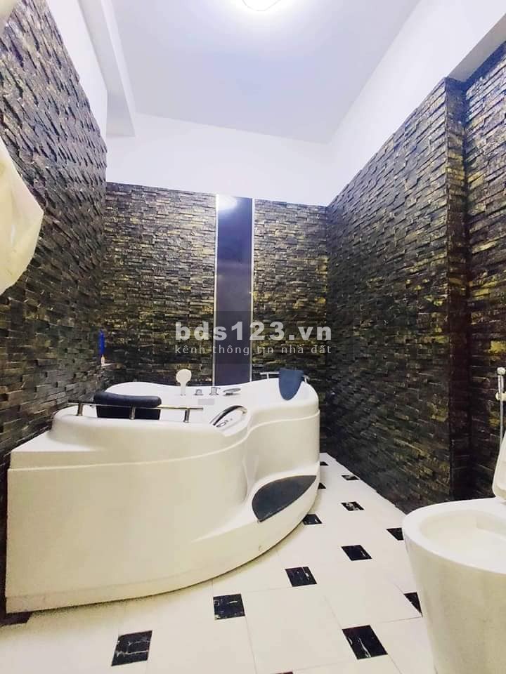 Bán gấp nhà Ngọc Thụy, Long Biên, Hà Nội. 0976005168