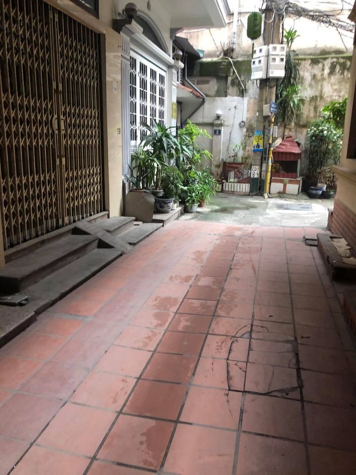 Bán nhà: Phan Đình Giót, TX, HN. DT: 39m2*4T, MT 4m,sổ đỏ chính chủ. LH: Mr Thanh 0977686830