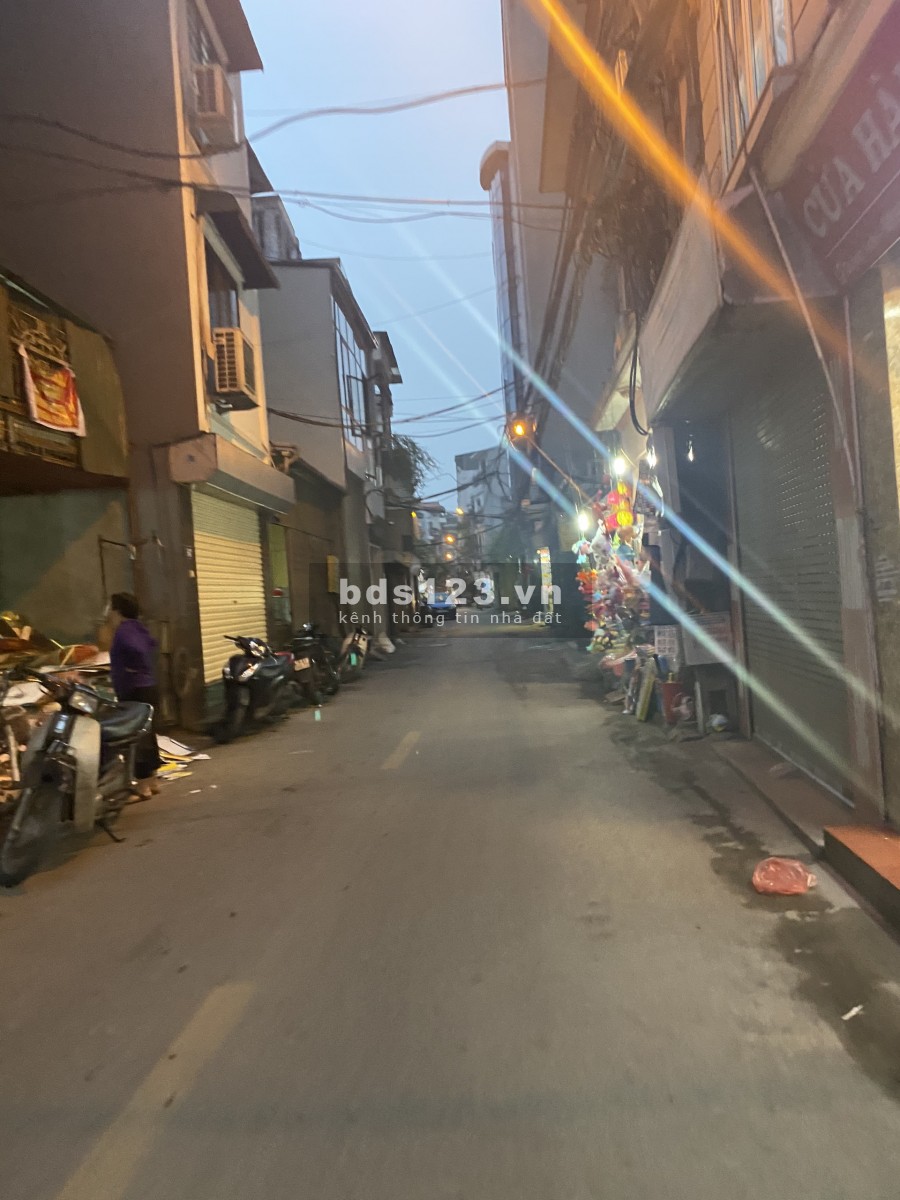 Mảnh đất đẹp Gia Thuỵ cần bán phân lô ô tô tránh 68m2 mặt tiền rộng cần bán giá nhỉnh 8 tỷ