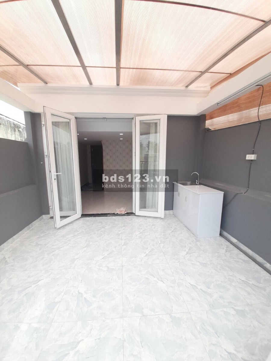 Căn hộ Quận 5 ban công 2PN 70m2 gần chợ An Đông.
