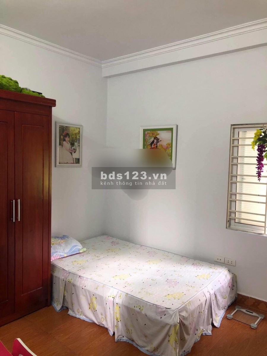 Nhà chính chủ 3 tầng Xóm Trung Văn Cao