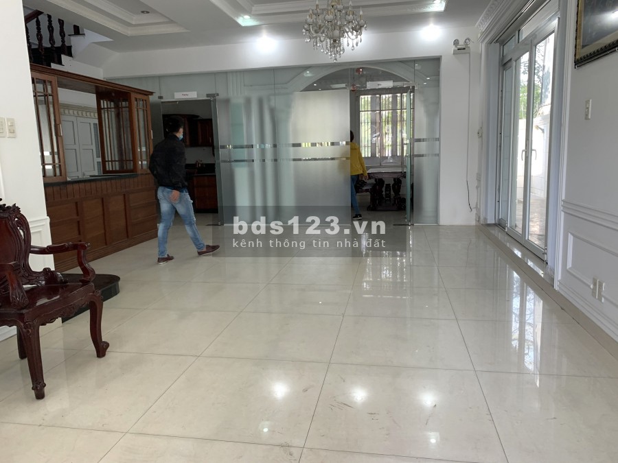 Villa Bùi Đình Tuý 6x18 Trệt 2 Lầu 4 phòng 5wc, nhà đẹp sang trọng, khu an ninh.