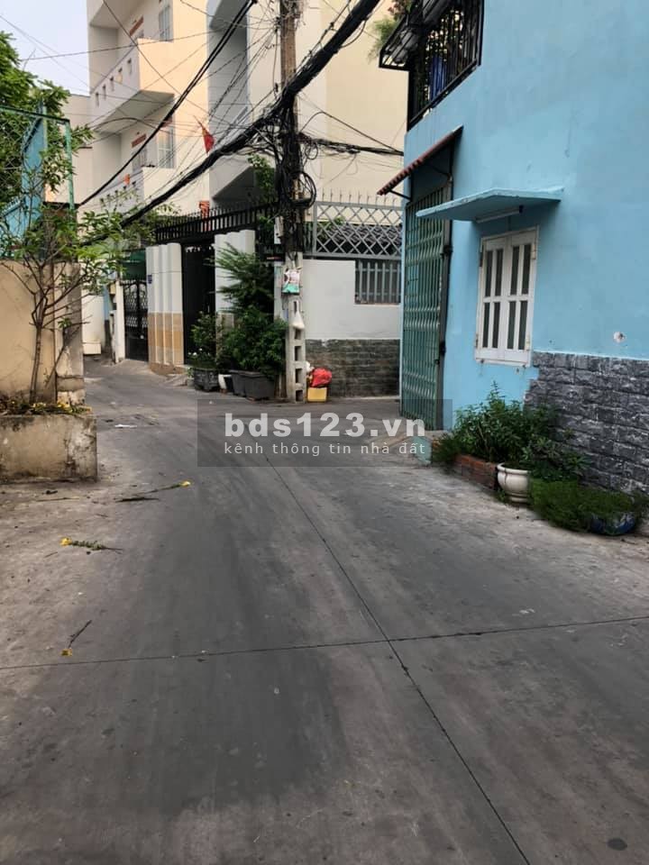 Bán Nhà Phố Gần Mặt Tiền Lê Quang Định Quận Bình Thạnh. DT: 96m2. LH: 0932155399.