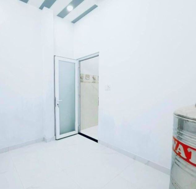 Bán nhà Cự Lộc, ngõ nông, ở luôn 36m*5T, MT 3.8m, 3 tỷ, 0888104444