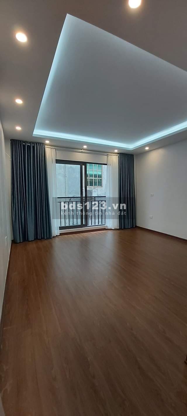 Nhà 5TẦNG Phố MỸ ĐÌNH, DT 39M2, MT 4.4M, Cách đường Ô TÔ 40M, Bagac Quay đầu, Giá: 4.5 Tỷ