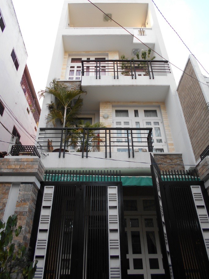Bán nhà MT Nhất Chi Mai, 4 tầng, giá 12 tỷ 800