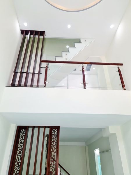 BÁN NHÀ PHẠM HỮU LẦU, P.PHÚ MỸ. Q7 - HẺM XE HƠI ĐỖ CỬA, MUA 1 ĐƯỢC 2 NHÀ - DIỆN TÍCH CỰC RỘNG 96M2 CHỈ 5.3 T