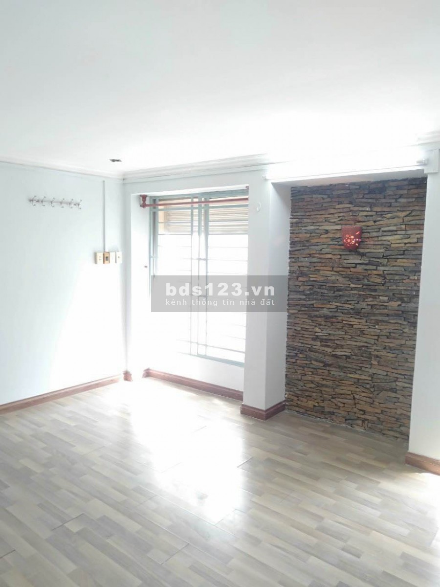 Bán nhà sổ riêng giá 590 triệu, hưng lộ 11,hưng long, bình chánh, tp HCM
