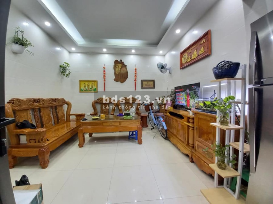 Cần Bán gấp nhà Ngõ 6 Đặng Văn Ngữ, Ô tô đỗ cách 10m, 37m2, giá 3,8tỷ.
