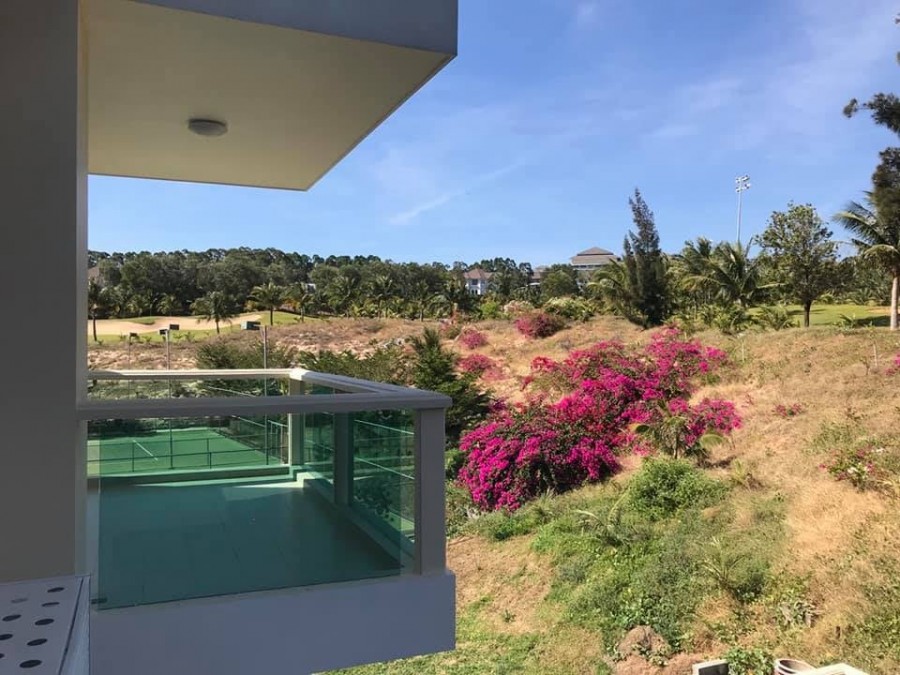 Cần bán lại căn hộ view biển chỉ 4.3 tỷ (190m2) dự án Ocean Vista - Sea Links.